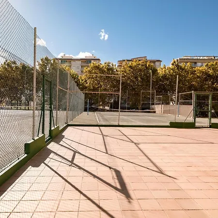 Apartment Con Piscina Y Pistas De Tenis